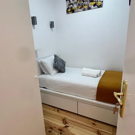 Quartos - Luciano Cordeiro 3 Andar Lisbon